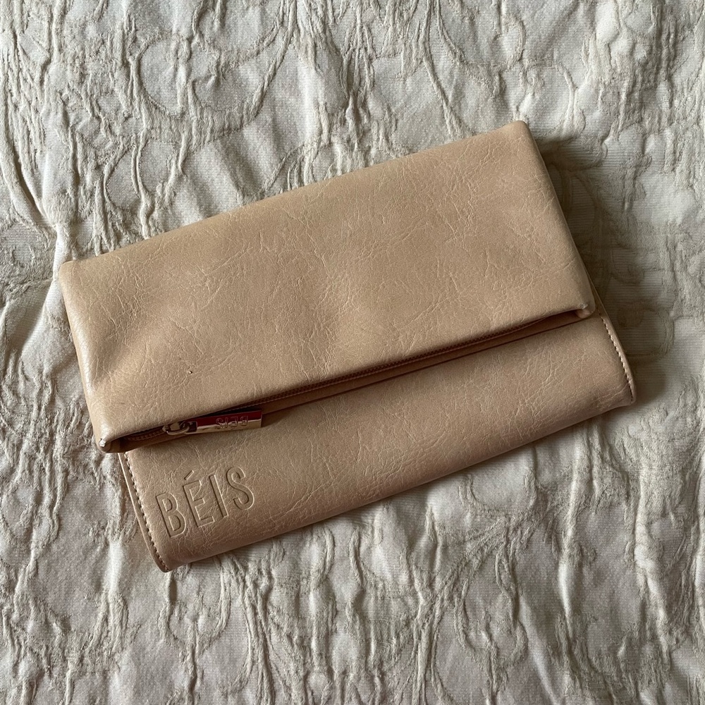 BEIS Cream/Beige Women's Clutch Travel Wallet